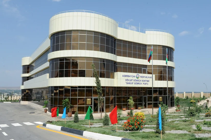 DGK: Samur gömrük postundan keçən yük avtomobillərinin sayı artıb
