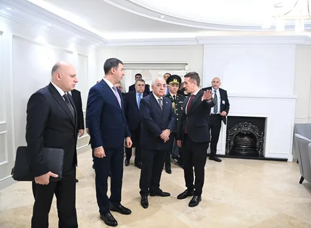 Əli Əsədov Azərbaycanın İrandakı səfirliyində olub