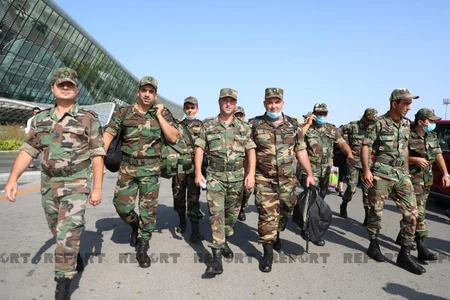 First group of Azerbaijani firefighters return home from Turkey