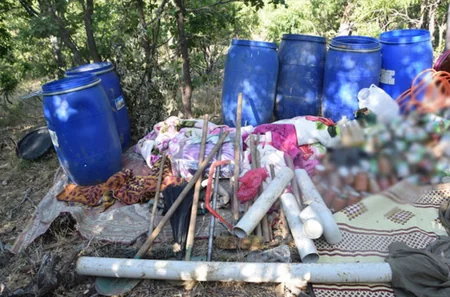 Diyarbəkirdə PKK-ya aid 3 mağara və 16 yeraltı sığınacaq aşkarlanıb
