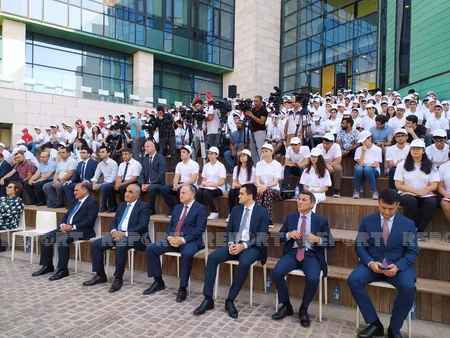 Respublika fənn olimpiadalarının qalibləri mükafatlandırılıb