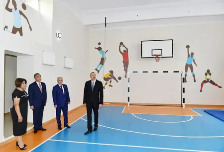 Səbaildə 20-ci Yaşayış sahəsindəki 162 nömrəli məktəbin binası yenidənqurmadan sonra istifadəyə verilib