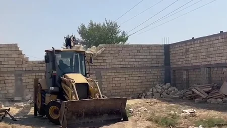 Bakıda daha bir qanunsuz tikintinin qarşısı alınıb
