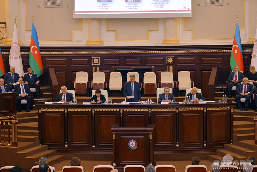 ​AMEA-nın Ümumi yığıncağı başlayıb