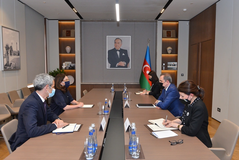 Jeyhun Bayramov meets with French Senate member Nathalie Goulet