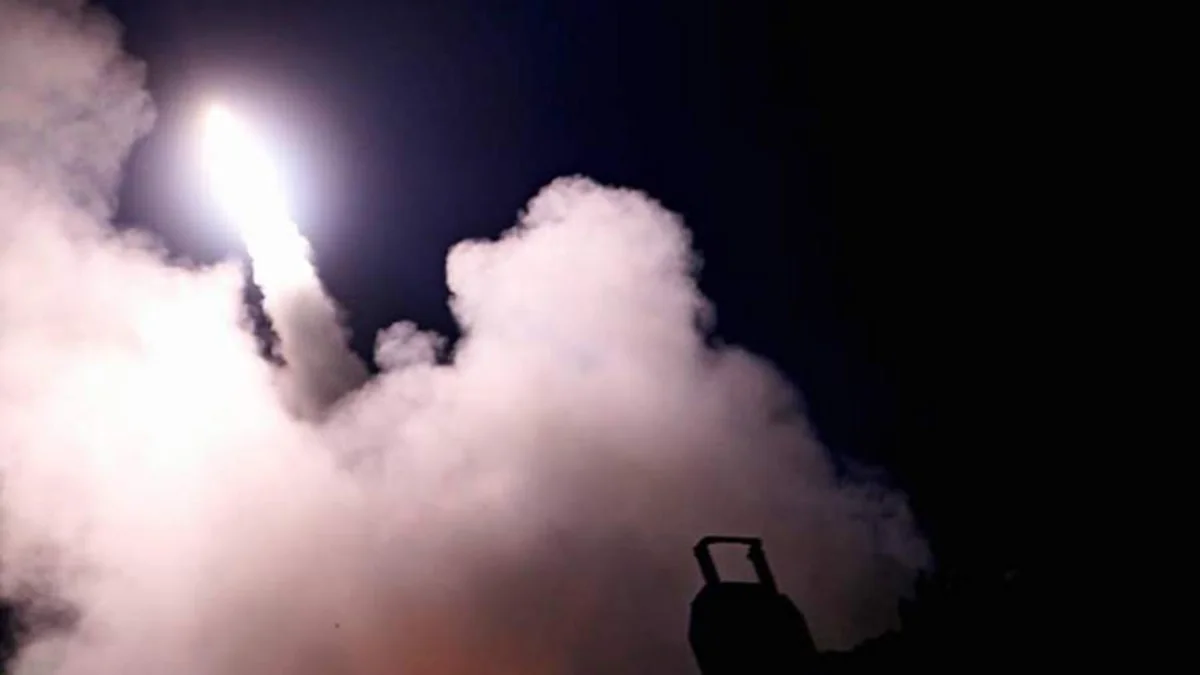 ABŞ və Böyük Britaniya husilərin obyektlərinə zərbələr endirib