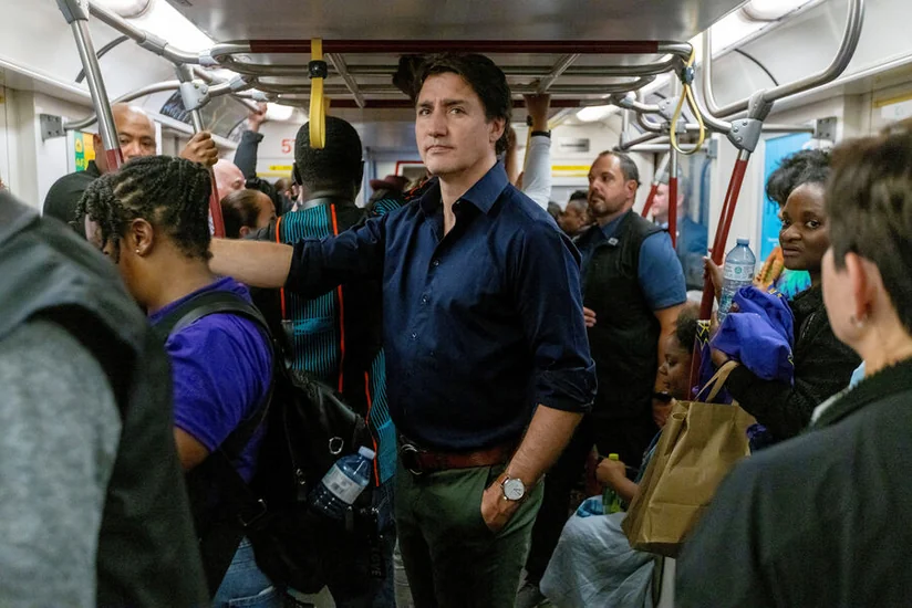 Trudeau hid behind a pregnant woman in parliament to avoid listening to criticism - Canadian journalist