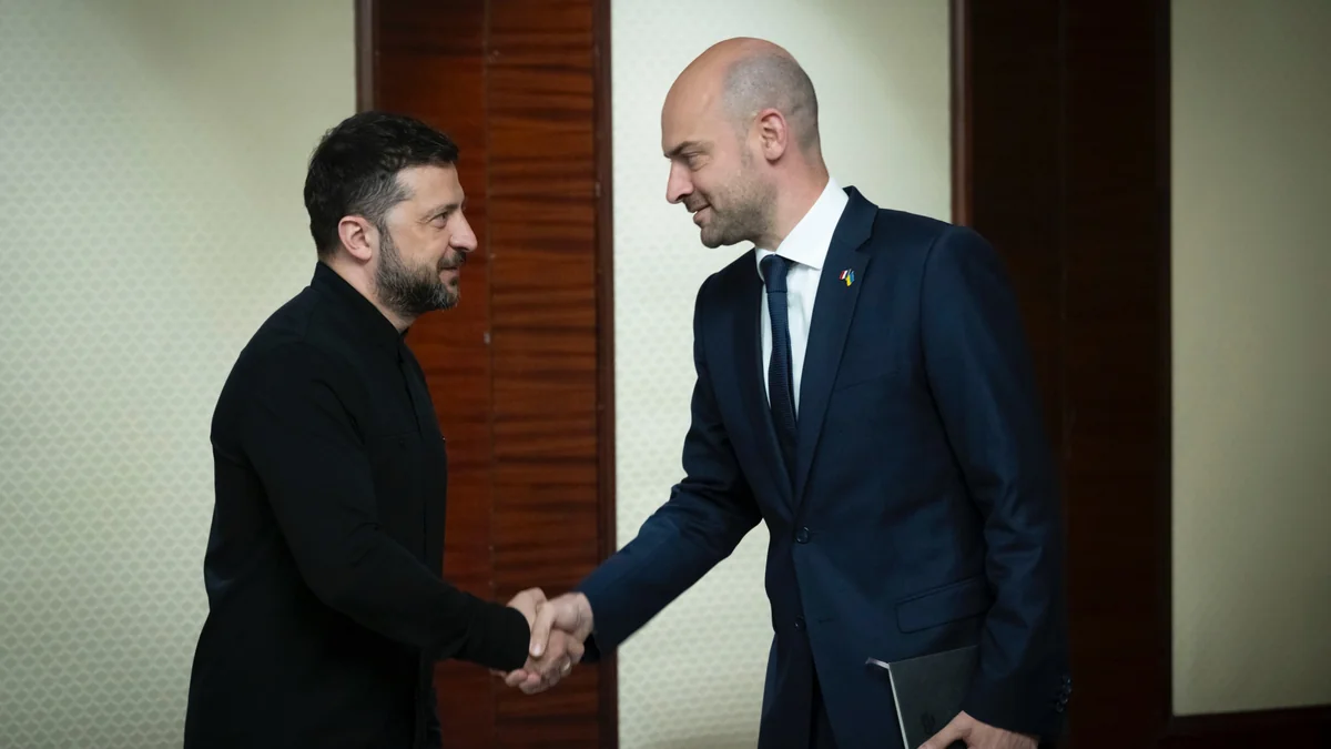 Ukrainian president, French FM discuss joint production in defense sector