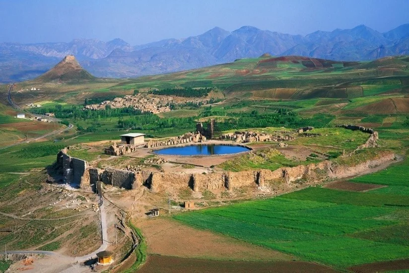 Respondentlərin əksəriyyəti Qərbi Azərbaycan mühacir hökumətinin yaradılmasını dəstəkləyir - SORĞU