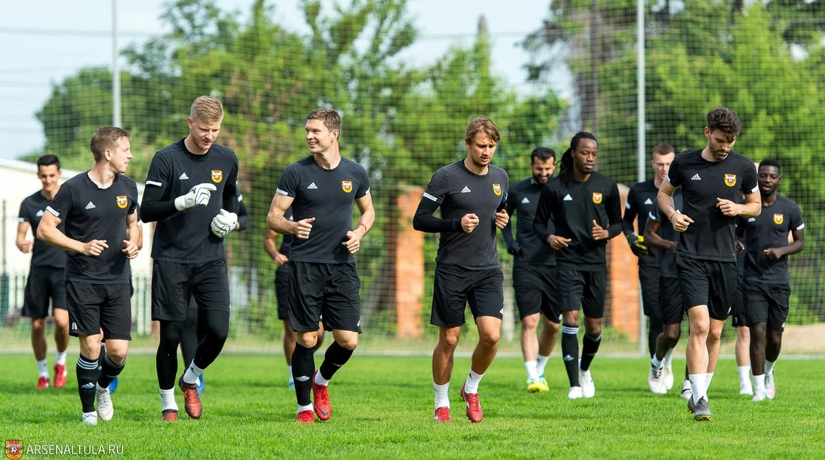 Arsenal Neftçi ilə oyunlar üçün 9 legioner sifariş edib