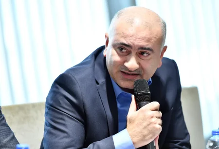 Fərid Qayıbov idman mediasının nümayəndələri ilə görüşüb