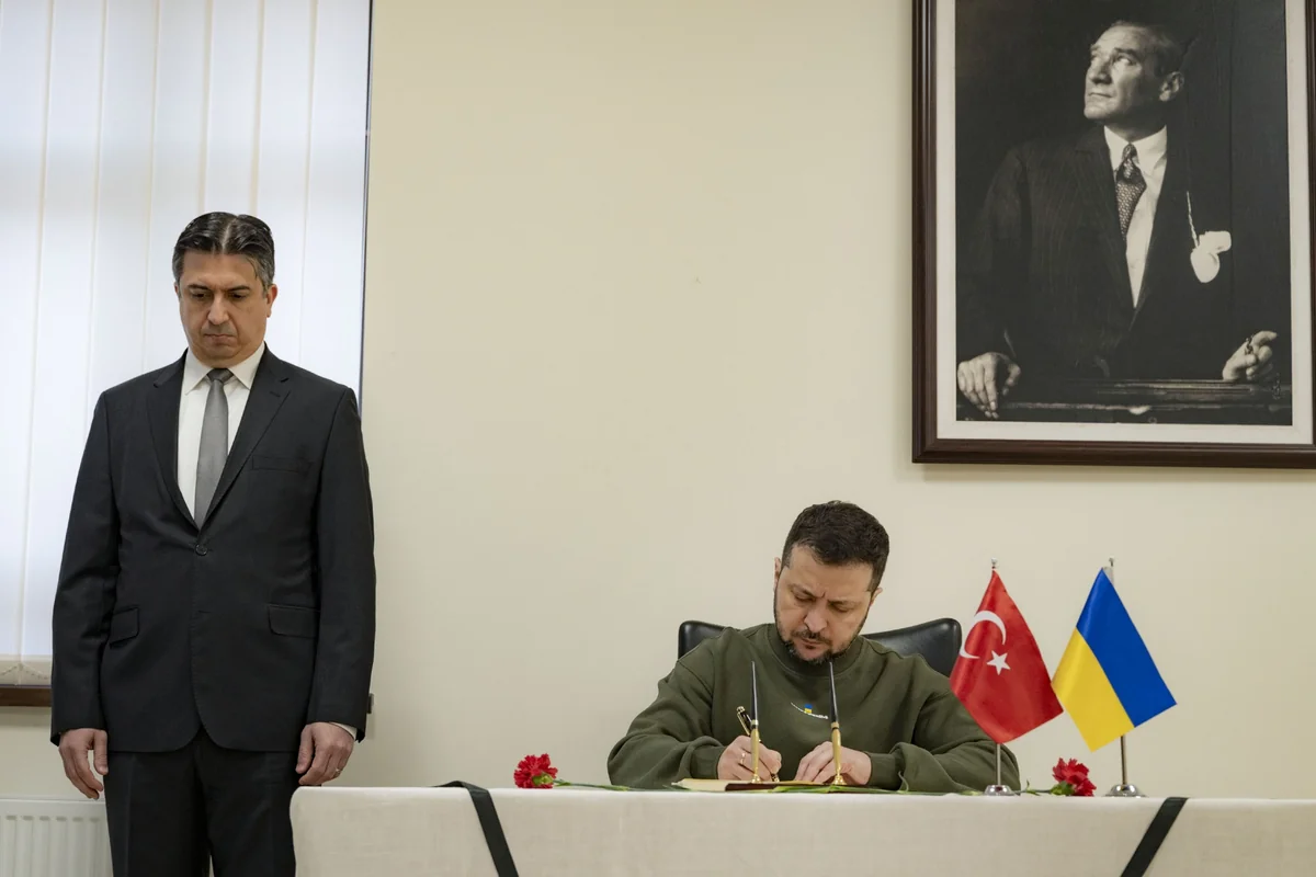 Zelenskyy visits Turkish embassy to express condolences