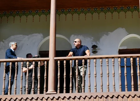 İlham Əliyev və Mehriban Əliyeva Şuşada Mehmandarovların malikanə kompleksindəki bərpa işləri ilə tanış olublar