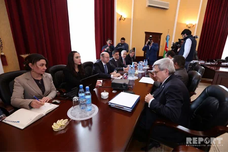 OPEC+ çərçivəsində görüşlərdən birinin Bakıda keçirilməsi təklif olunub