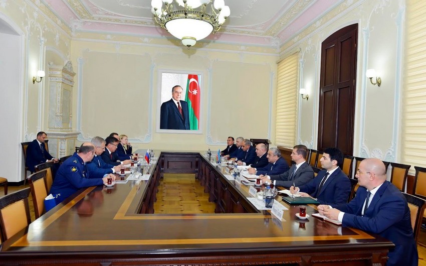 Zakir Qaralov Rusiya baş prokurorunun müavinini qəbul edib