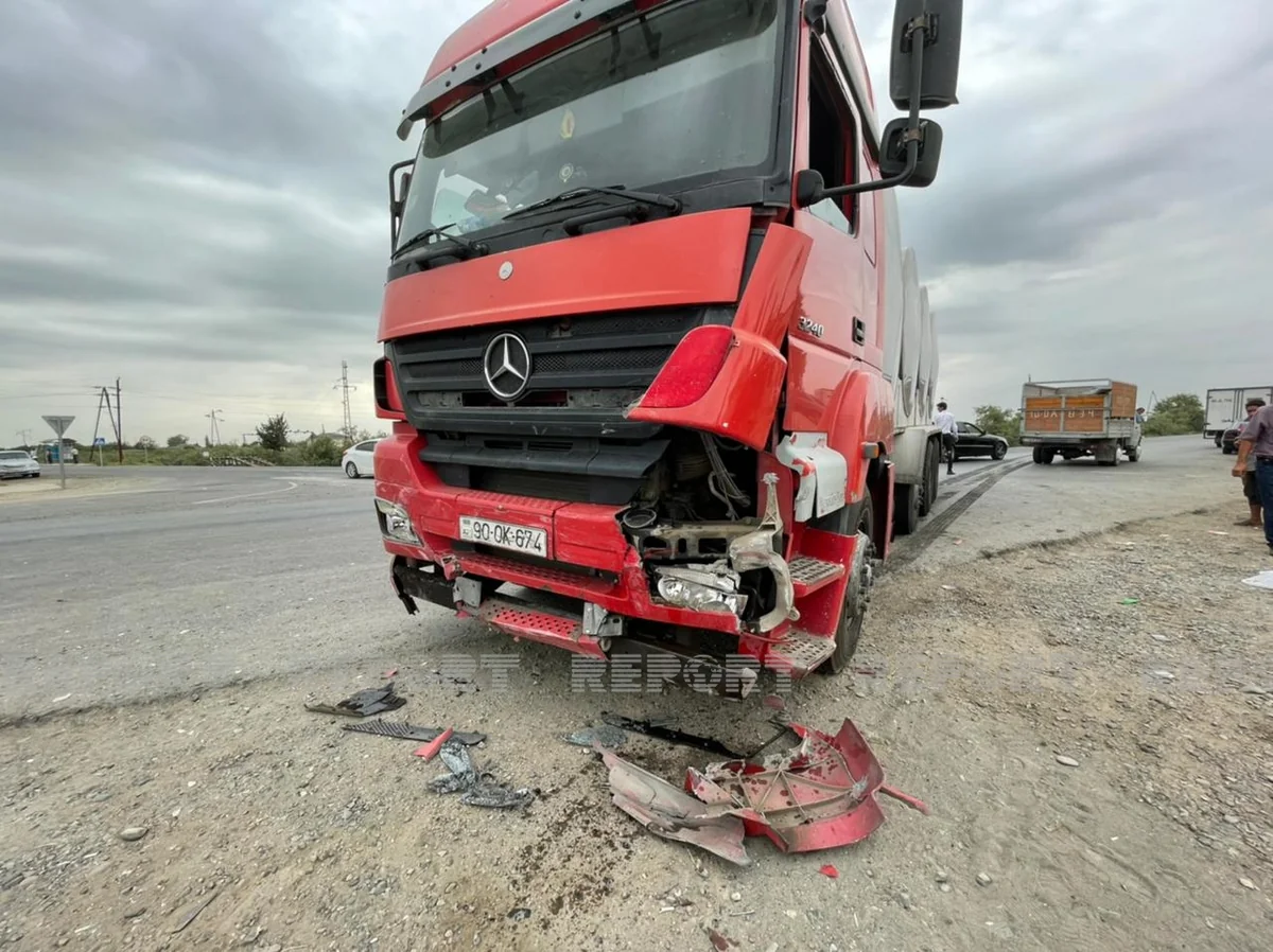 Kürdəmirdə yük və minik avtomobili toqquşub, ölən var