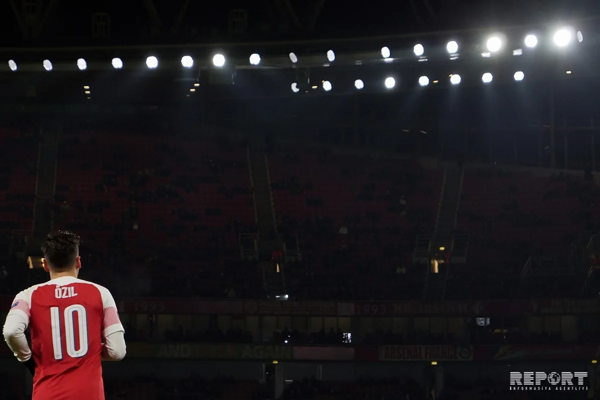 KİV: “Arsenal” Mesut Özili satmağa hazırdır
