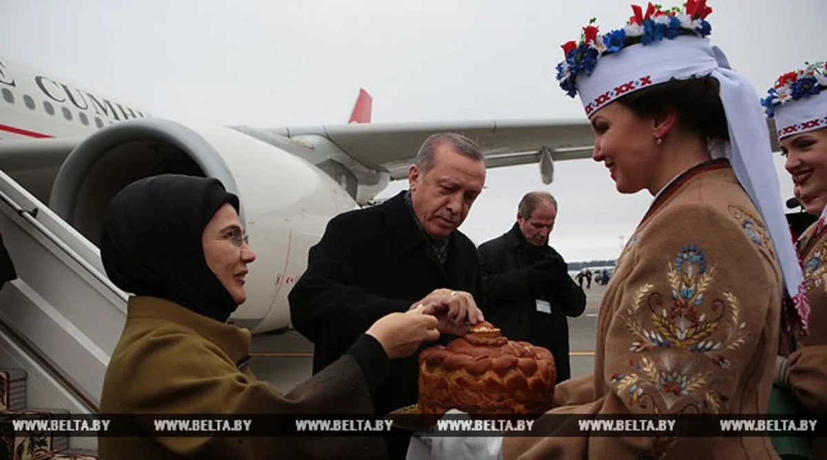 Türkiyə prezidenti Belarusda rəsmi səfərdədir