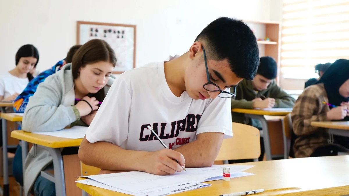 Buraxılış imtahanındakı test tapşırıqlarının cavabları sabah DİM-in saytına yerləşdiriləcək