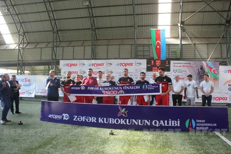 Zəfər Kubokunun qalibi və finalçısı mükafatlandırılıb