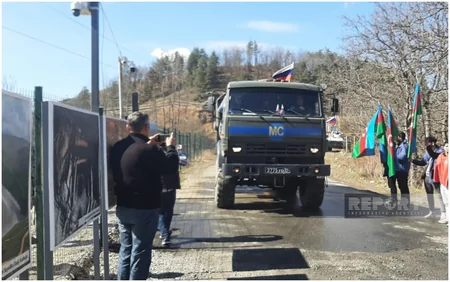 По дороге Ханкенди-Лачын беспрепятственно проехали 82 автомобиля миротворцев