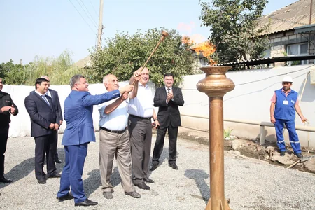 Azərbaycanda daha iki kəndə qaz verilib
