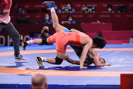 Tokio-2020: Hacı Əliyev gümüş, Mariya Stadnik bürünc medal qazanıb