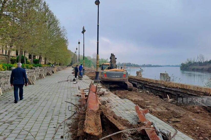 Yevlaxda ciddi problemlər yaranmış Sahil-Bulvar parkında əsaslı təmir işlərinə başlanılıb