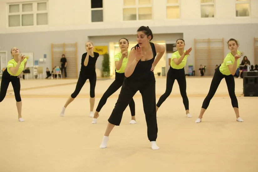 İspaniyalı xoreoqraf Azərbaycan yığmalarına məşqlər keçir