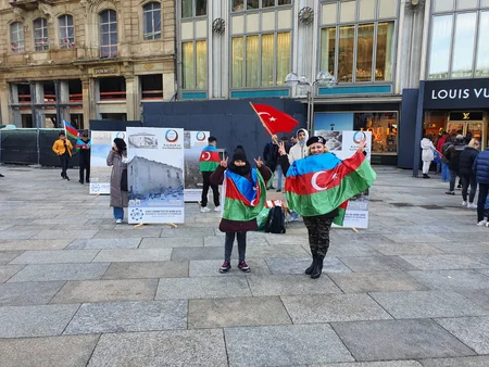 Almaniyada Zəfər Günü ilə bağlı sərgi təşkil edilib