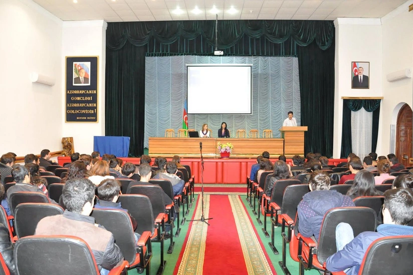 Azercell continues Student Bursary program