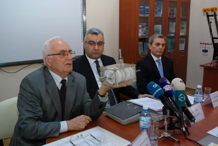 Azərbaycan alimləri neftçıxarma sənayesində istifadə üçün yeni qurğu hazırlayıblar