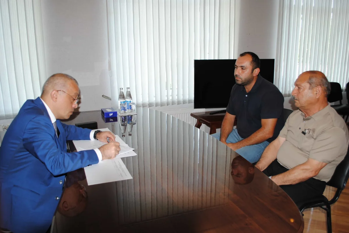 Dövlət Su Ehtiyatları Agentliyinin sədri Salyanda vətəndaşları qəbul edib