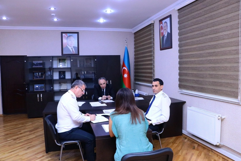 Baş prokuror Abşeron rayonunda vətəndaşları qəbul edib