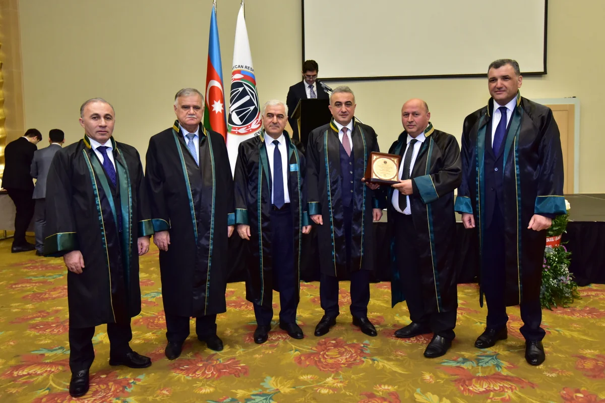 Azərbaycanda “İlin vəkili” seçilib