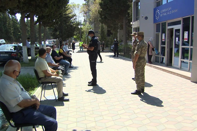 Sumqayıtda reyd keçirildi, maska taxmayanlar cərimələndi