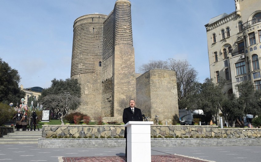 Prezident İlham Əliyev Novruz bayramı münasibətilə ümumxalq şənliyində iştirak edib - ƏLAVƏ OLUNUB
