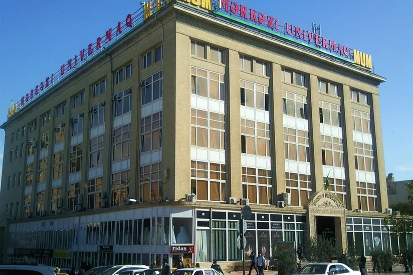 В Баку продавщица украла золотые изделия в Центральном универмаге на сумму 50 тыс. манат