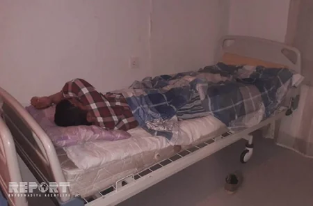 Kürdəmirdə sürücü maşını aşırıb, 3 nəfər xəsarət alıb - FOTO