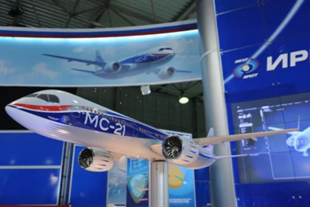 В Иркутске презентован новый самолет МС-21, который Азербайджан приобретет у России - ВИДЕО