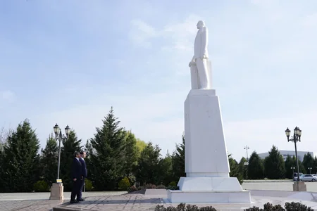 Anar Əliyev Ağdaşda vətəndaşları qəbul edib