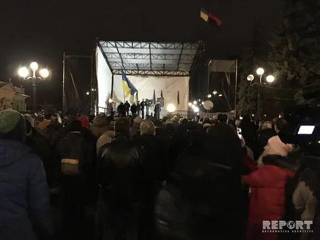 В Киеве собралось вече на призыв Саакашвили