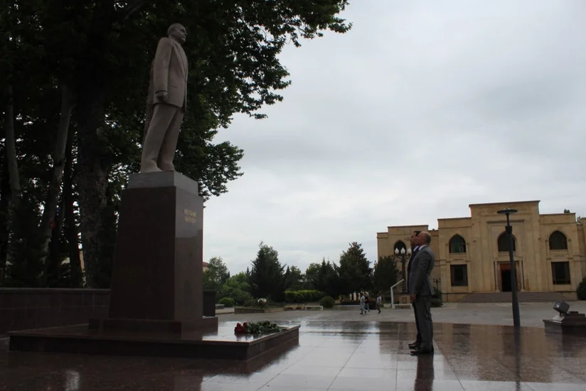 Anar Kərimov İsmayıllıda mədəniyyət müəssisələrinin fəaliyyəti ilə tanış olub