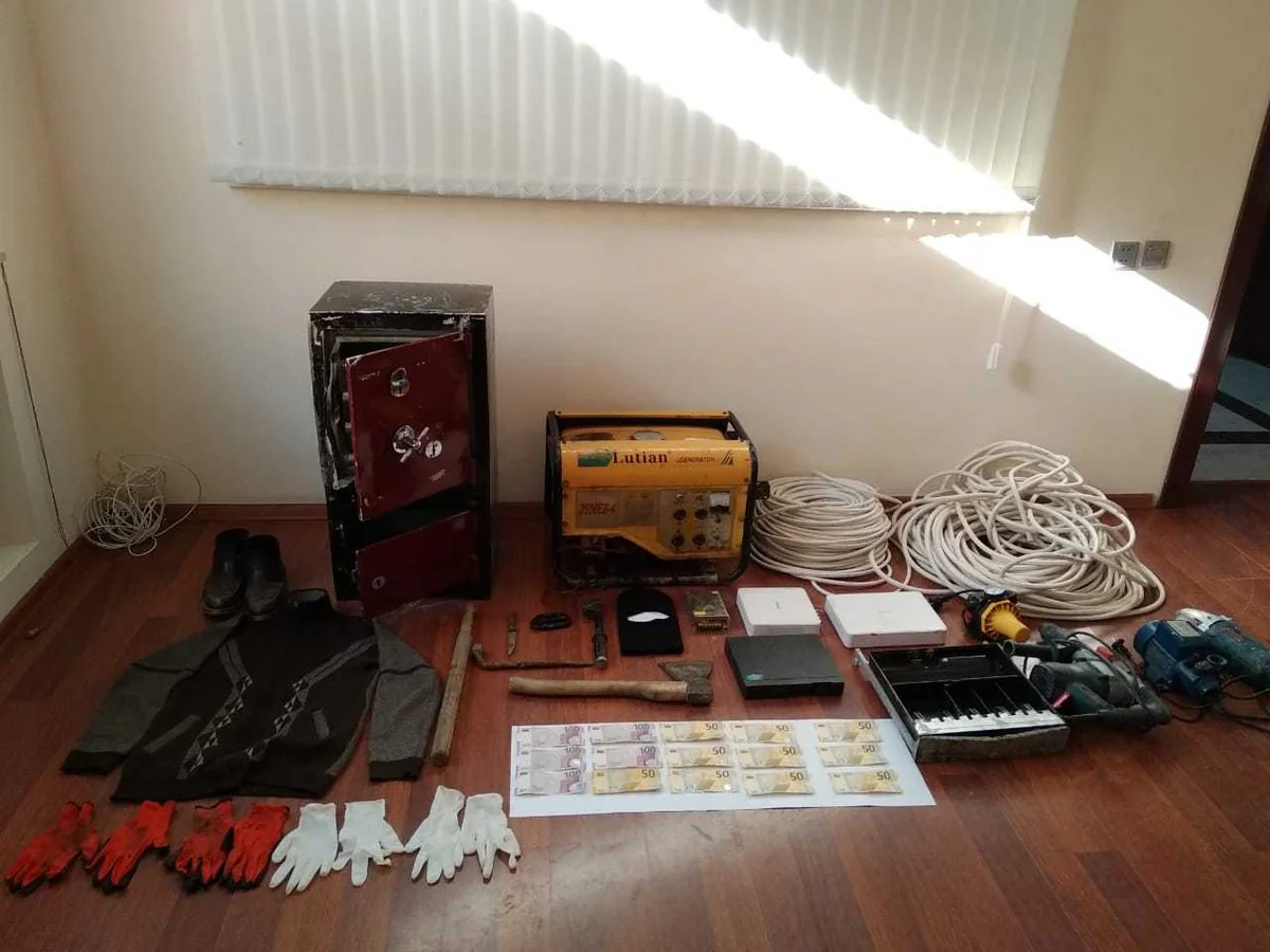 Qubada oğurluqla məşğul olan şəxslər saxlanılıb