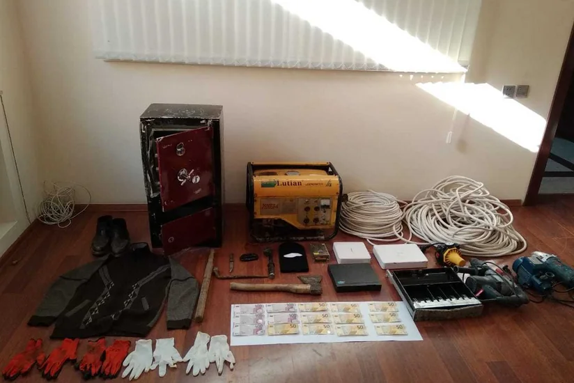 Qubada oğurluqla məşğul olan şəxslər saxlanılıb