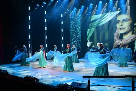 Tacikistanda Azərbaycan Mədəniyyəti Günlərinin açılışı münasibətilə qala konsert keçirilib