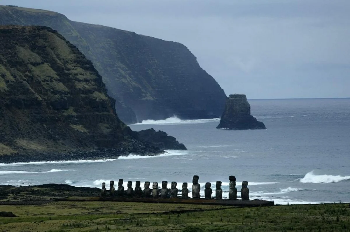 Chile issues tsunami warning for Easter Island