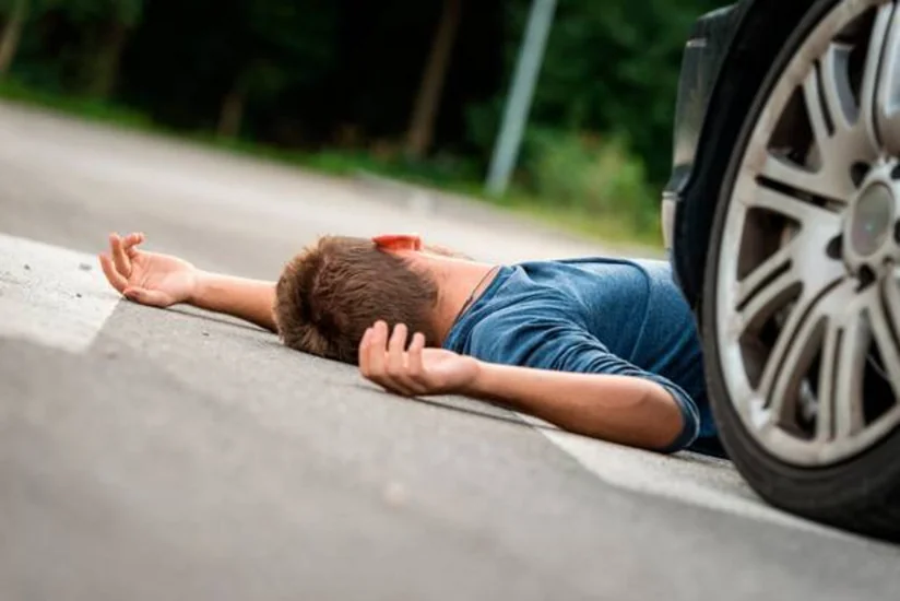 В Сальяне 18-летнего подростка сбил автомобиль