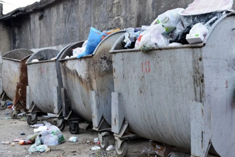 Bakıda zibil qutusundan doğranmış kişi meyiti tapılıb