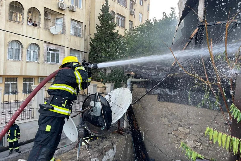 Bakıda fərdi evdə yanğın olub - YENİLƏNİB